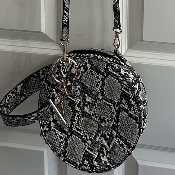 Madison West Handbags - EUC Madison West Snakeskin Crossbody Bag. Round. Wristlet. Black, grey.
